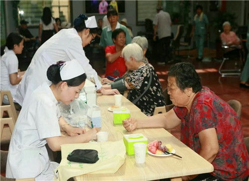 探訪商丘益年養(yǎng)老 舒適環(huán)境與完整的價(jià)格透明度
