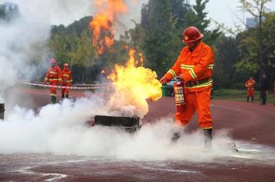 33支物業(yè)服務企業(yè)消防技能大比武暨“119”消防宣傳月系列活動啟動，儀器儀表修理成為技能比拼亮點